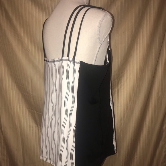 ZENERGY BY CHICOS 1X TANK TOP BLACK & WHITE - Picture 5 of 6